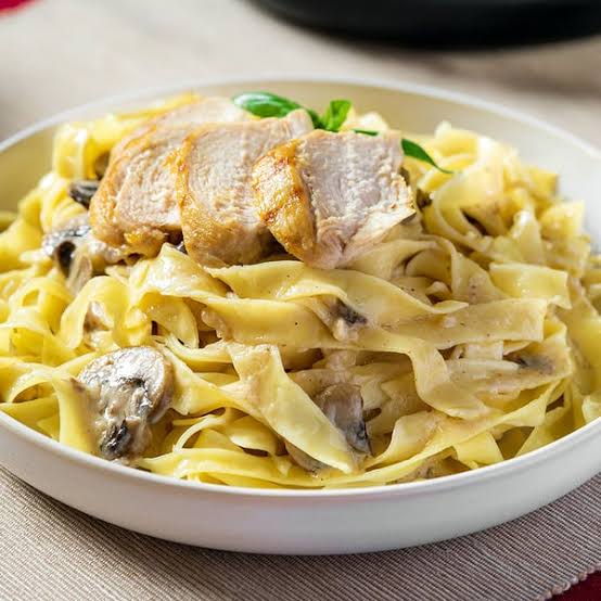 Fettuccine Alfredo